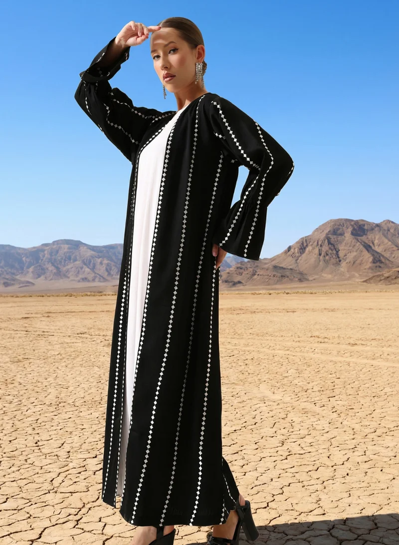 Ishin black Black thread embroidered Abaya with Hijab for Women | Best Price UAE